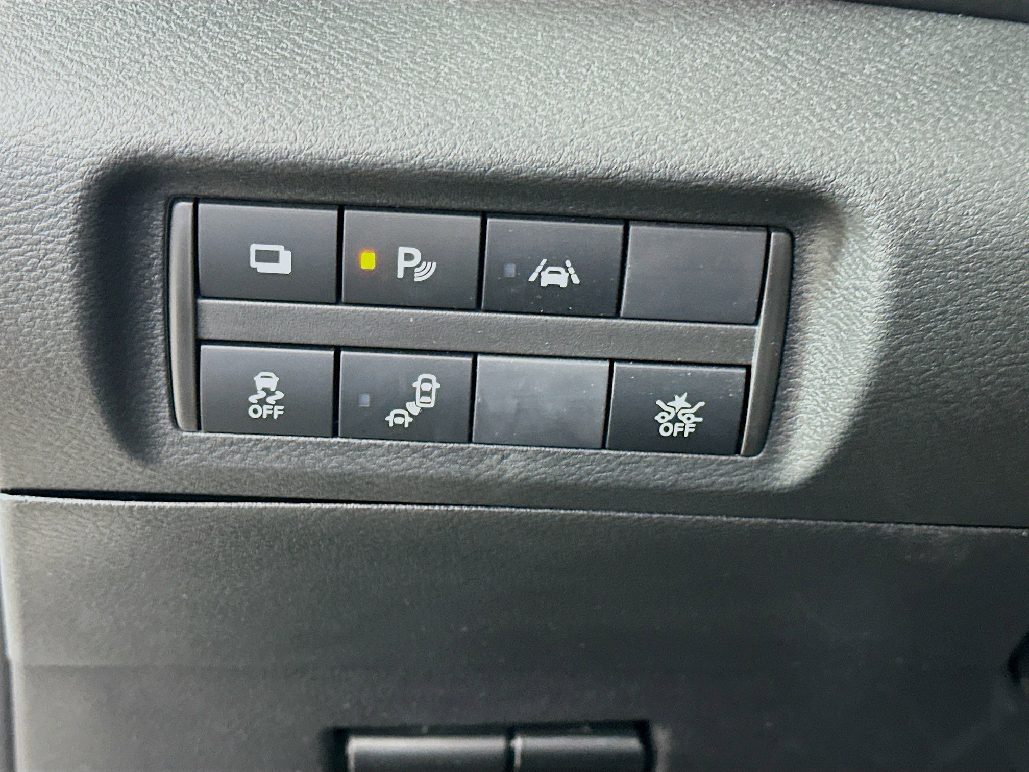 Used 2024 Nissan Kicks S image 16