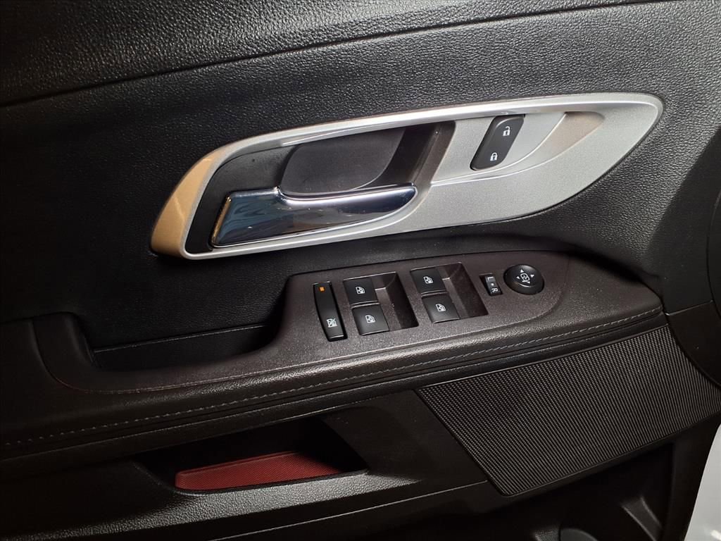 Used 2017 Chevrolet Equinox LT w/ Convenience Package image 14