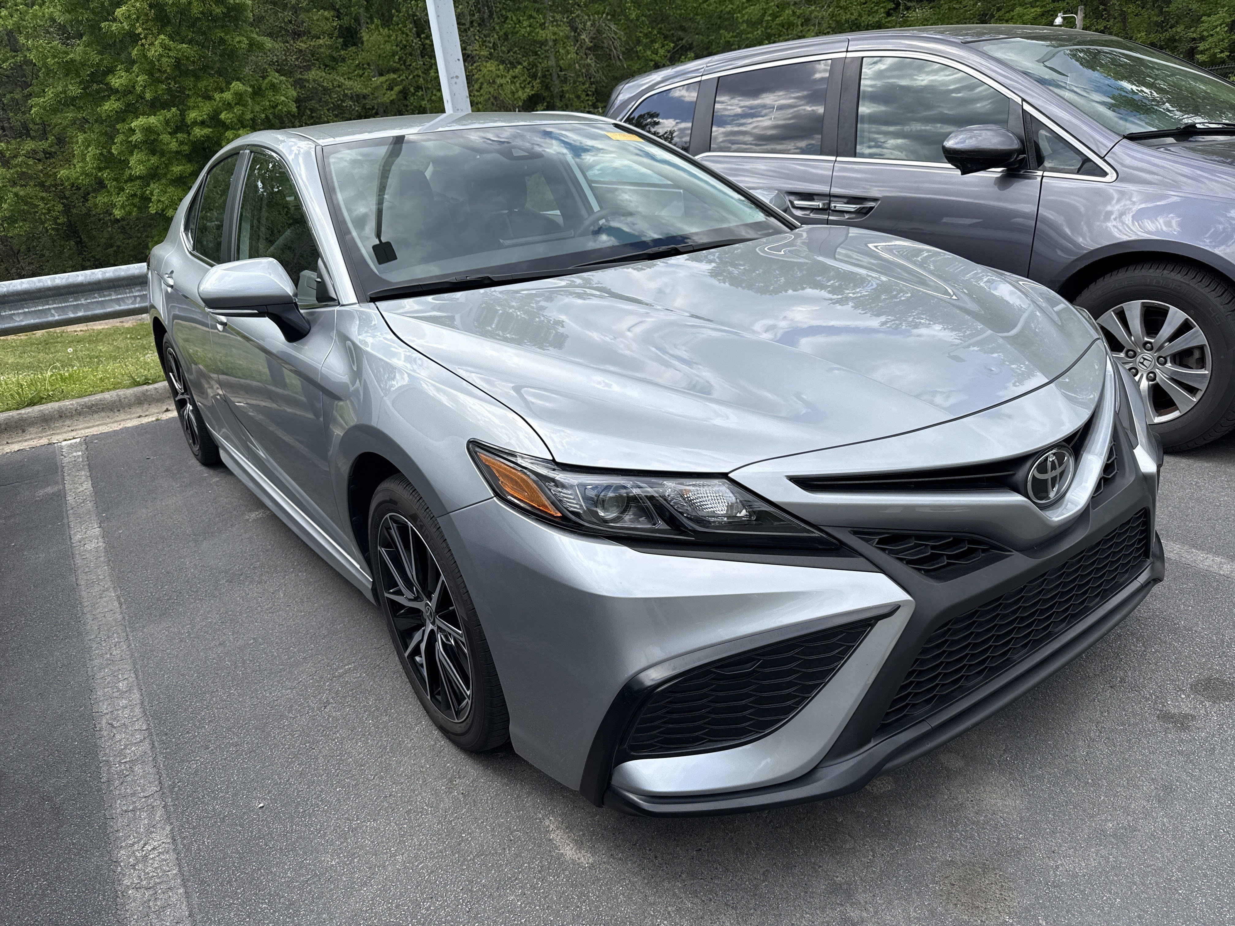 Used 2023 Toyota Camry SE w/ Convenience Package image 37