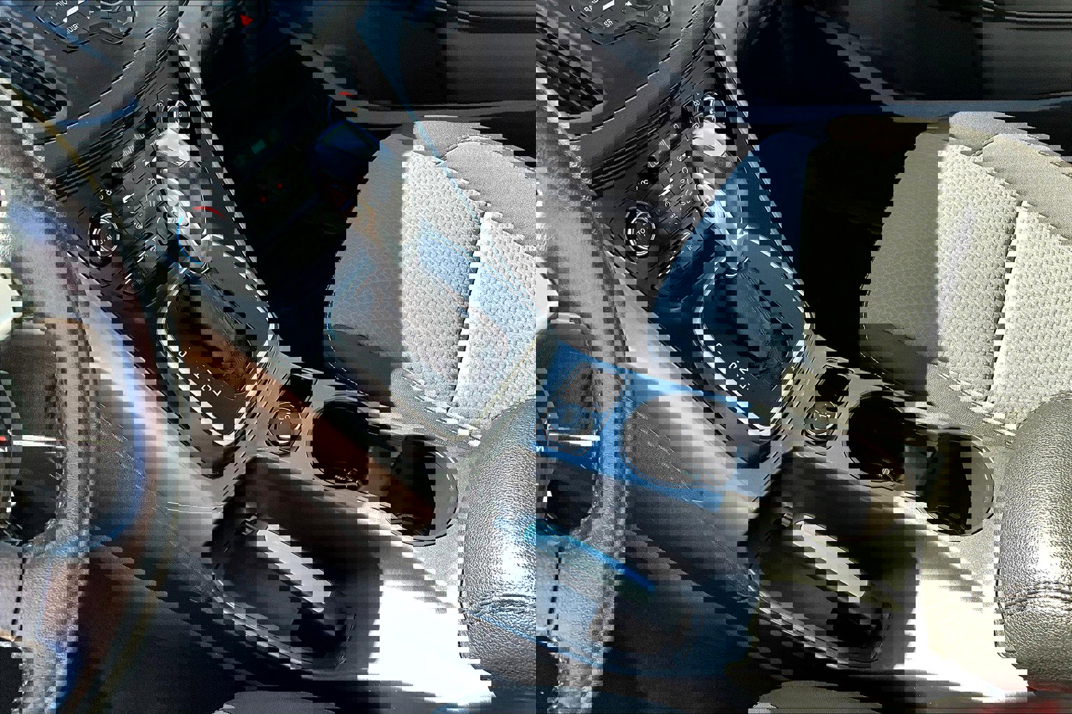 Used 2017 Ford C-MAX SE image 15