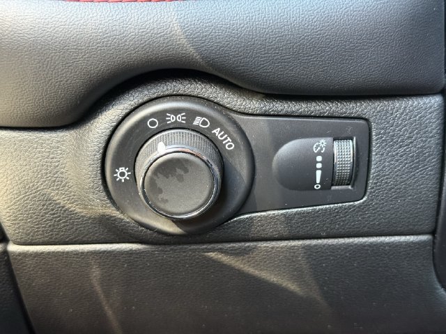 Used 2024 Dodge Durango R/T w/ Blacktop Package RWD image 21