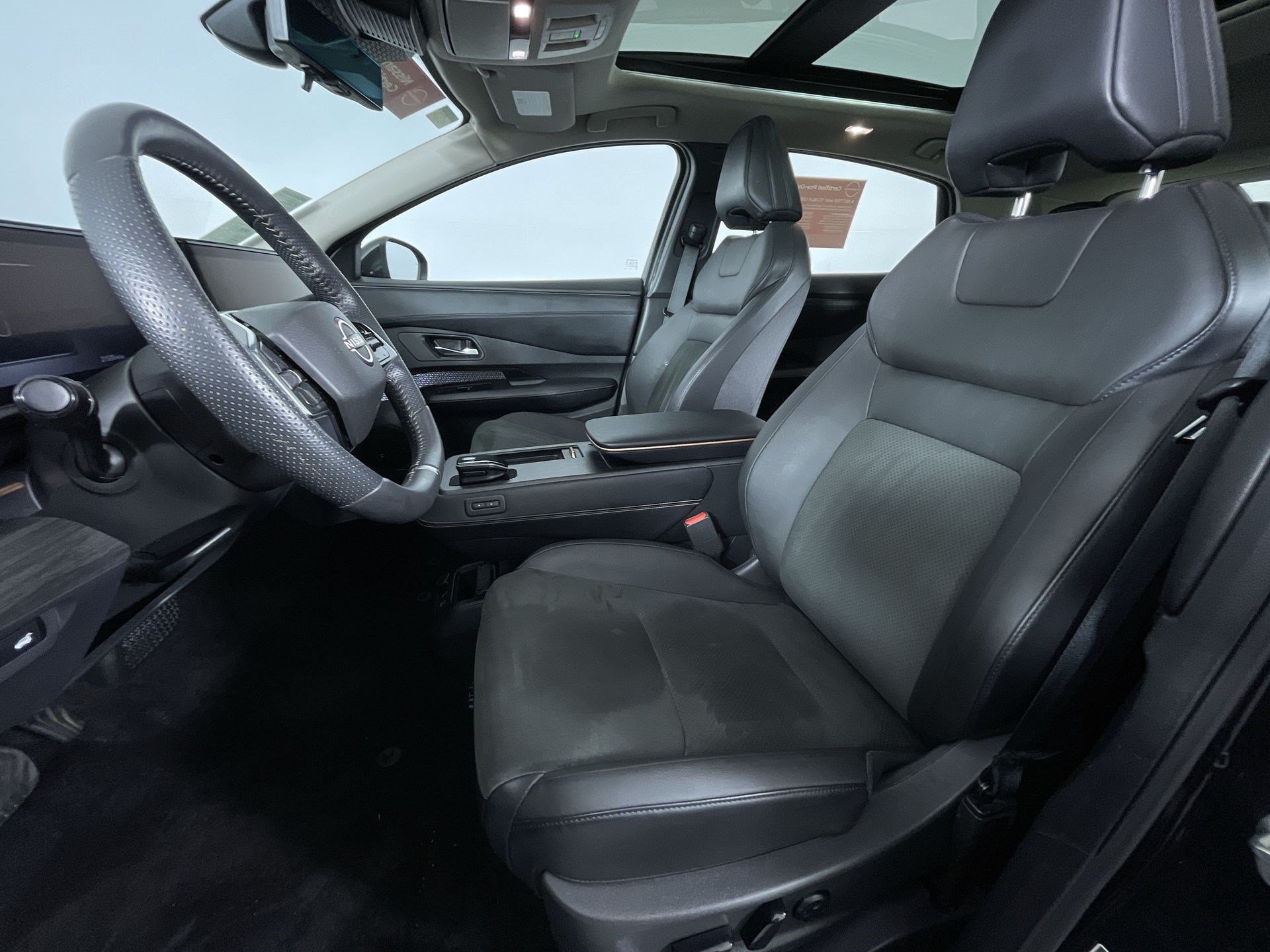 Certified 2024 Nissan Ariya AWD image 15