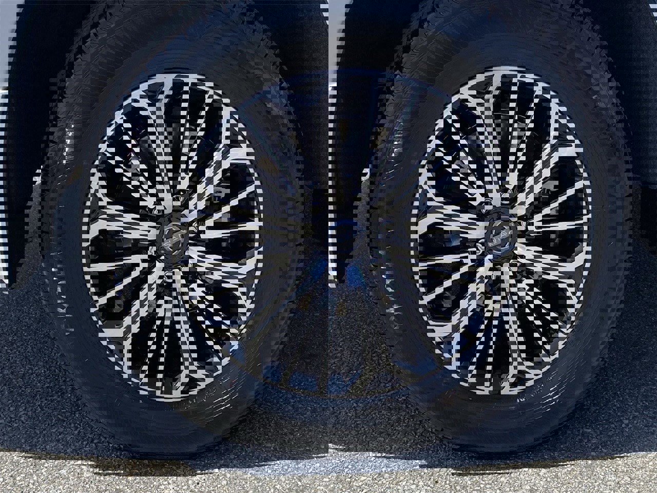 New 2026 Nissan Armada Platinum image 7