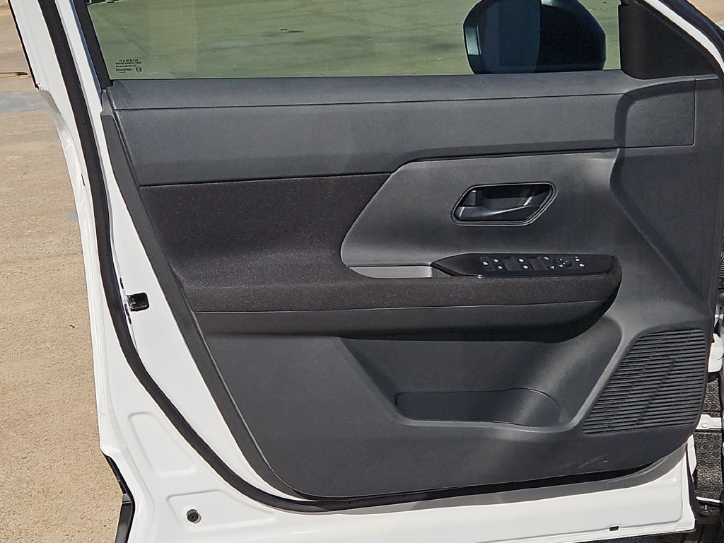 New 2027 Nissan Kicks S FWD image 14