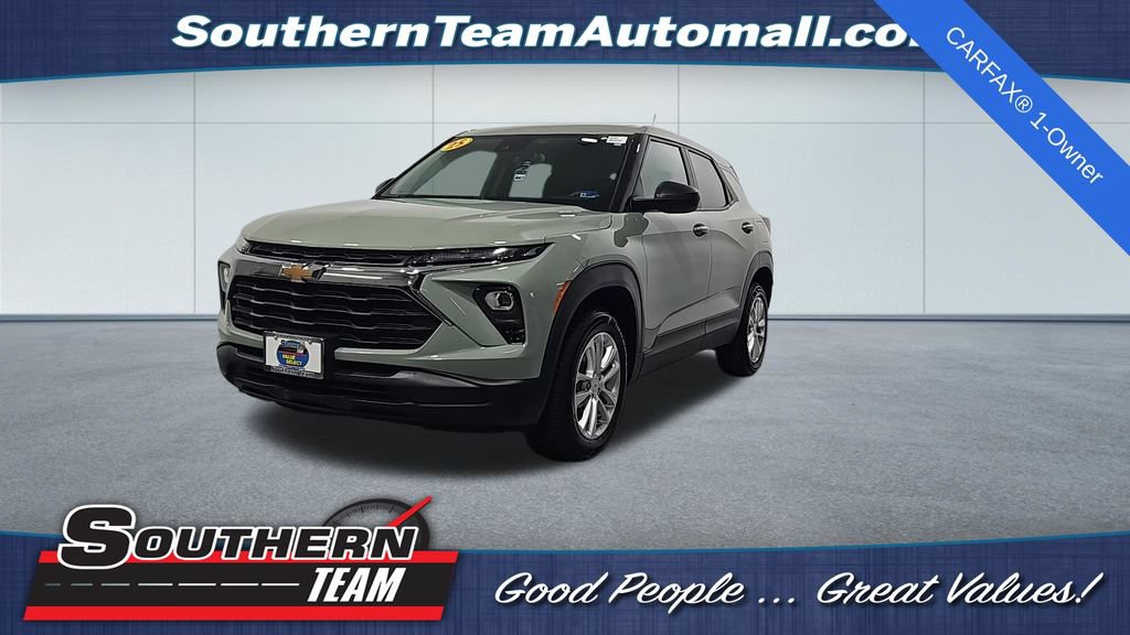 Used 2025 Chevrolet TrailBlazer LS w/ LS Convenience Package AWD/4WD image 1