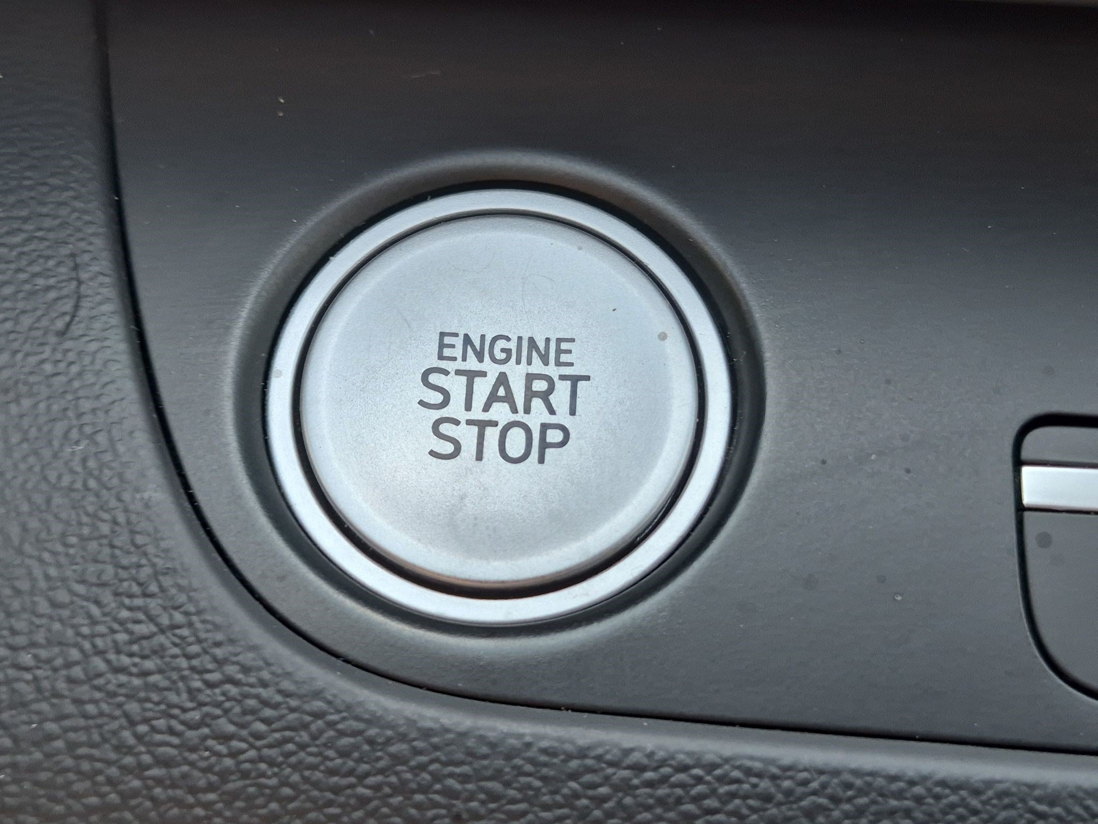 Certified 2025 Hyundai Elantra SEL FWD image 19