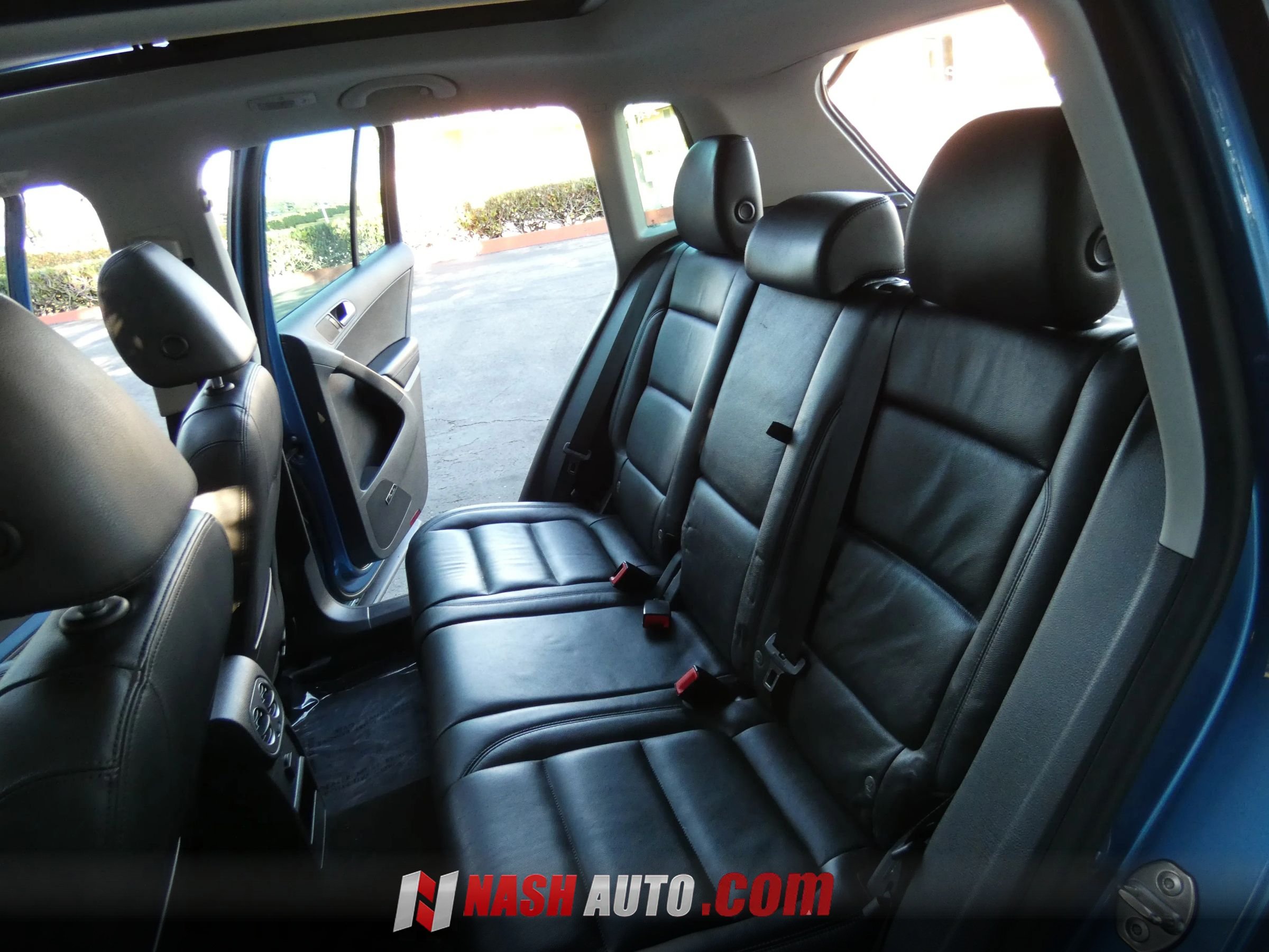 Used 2017 Volkswagen Tiguan SEL FWD image 44