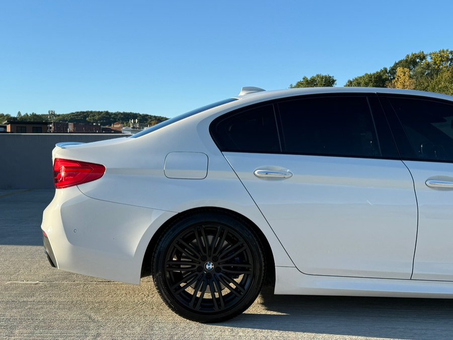 Used 2018 BMW M550i xDrive AWD/4WD image 9