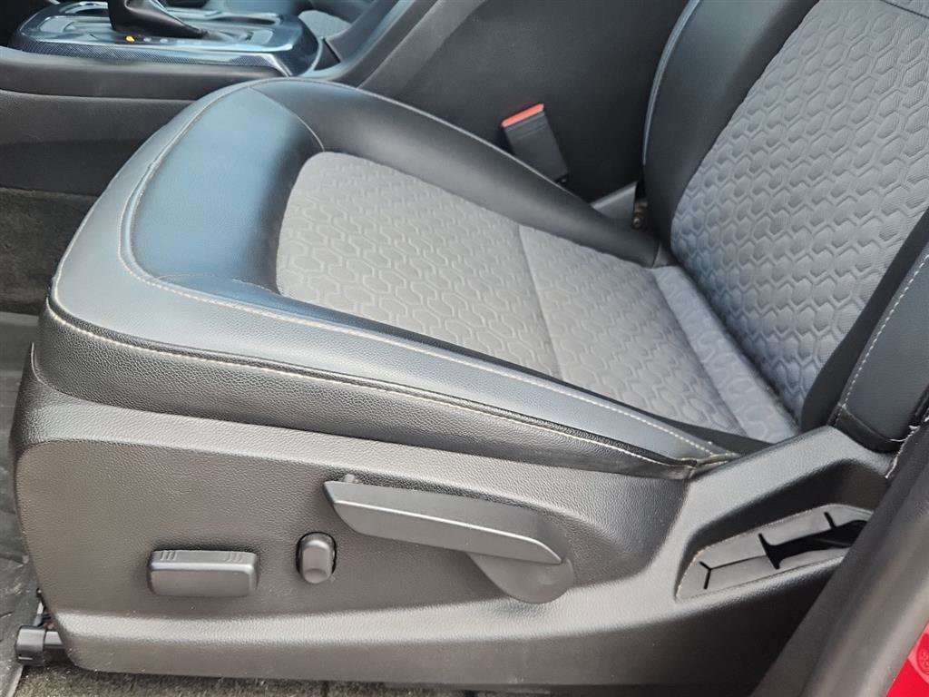 Used 2018 Chevrolet Colorado Z71 AWD/4WD image 12