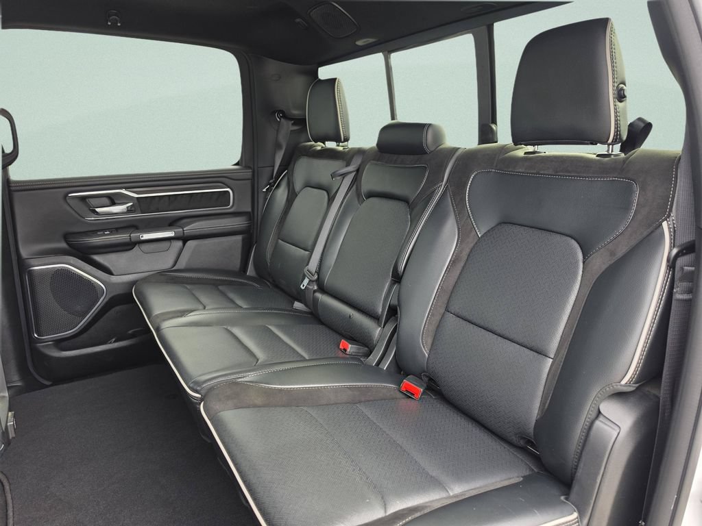 Used 2025 RAM 1500 Laramie AWD/4WD image 35