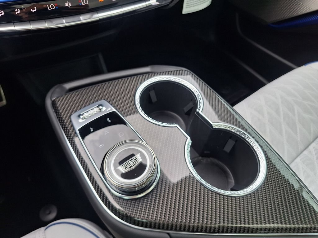 New 2026 Cadillac Optiq V AWD/4WD image 16