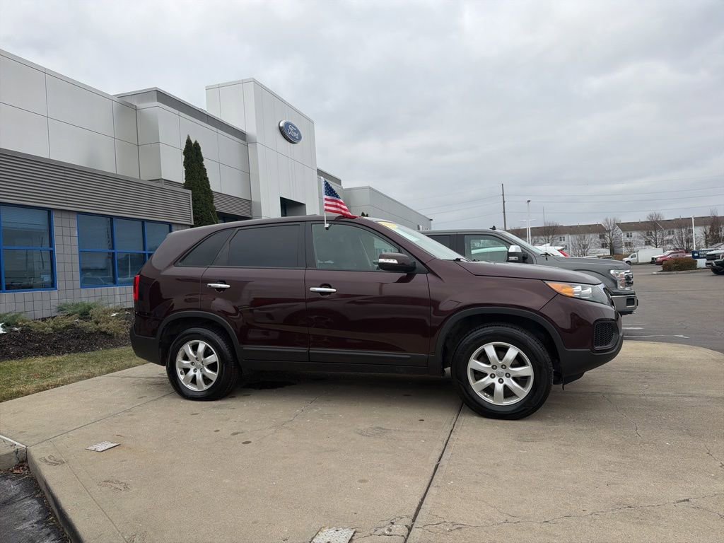 Used 2013 Kia Sorento LX image 8
