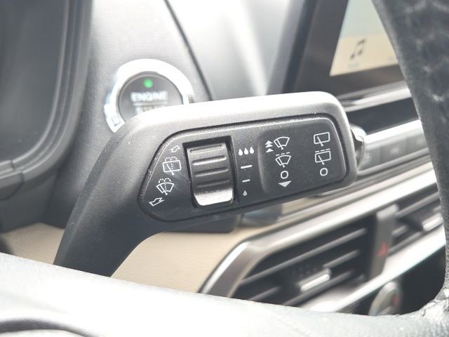 Used 2019 Ford EcoSport SE w/ SE Convenience Package image 39