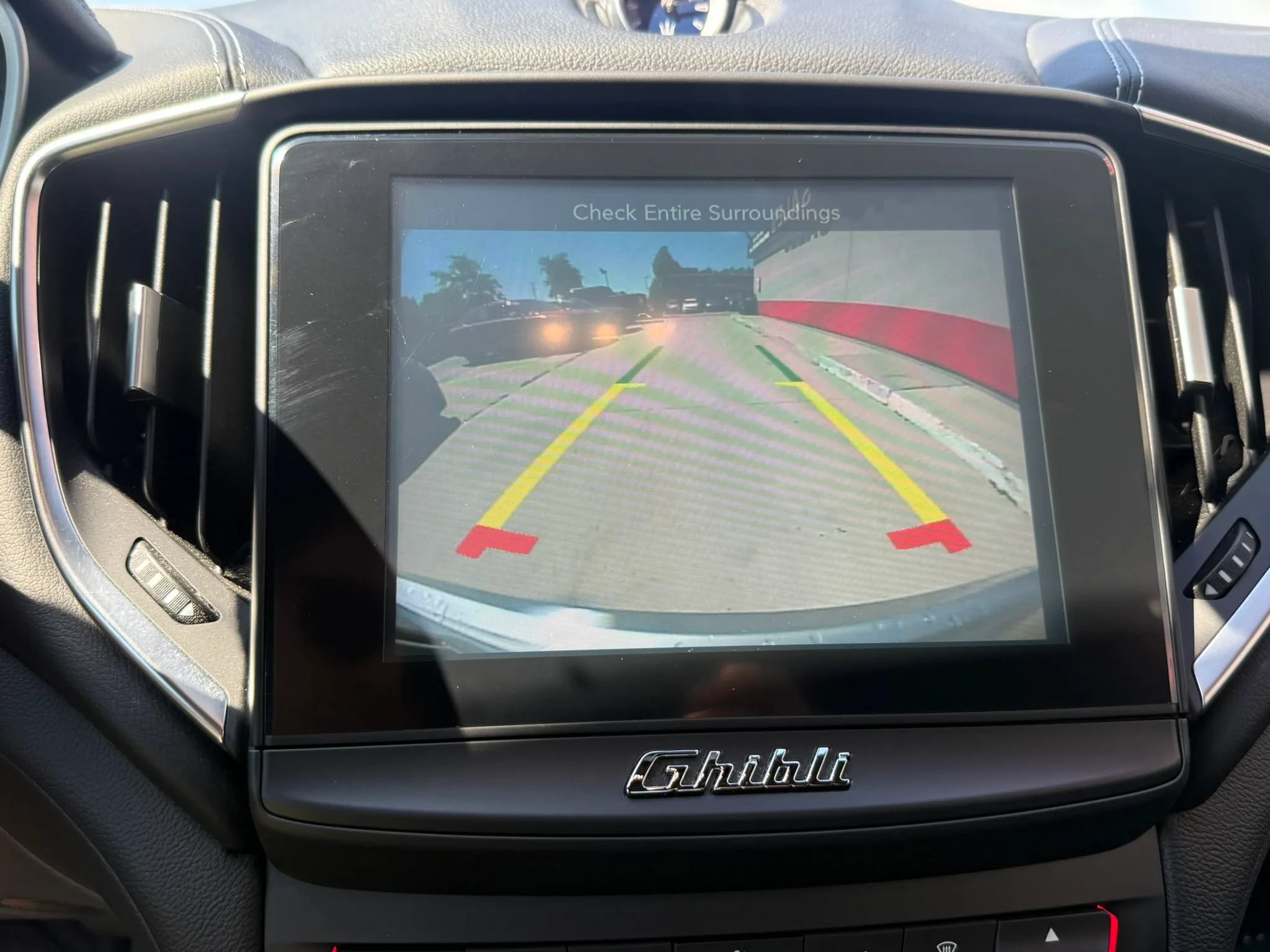 Used 2018 Maserati Ghibli S Q4 AWD/4WD image 17