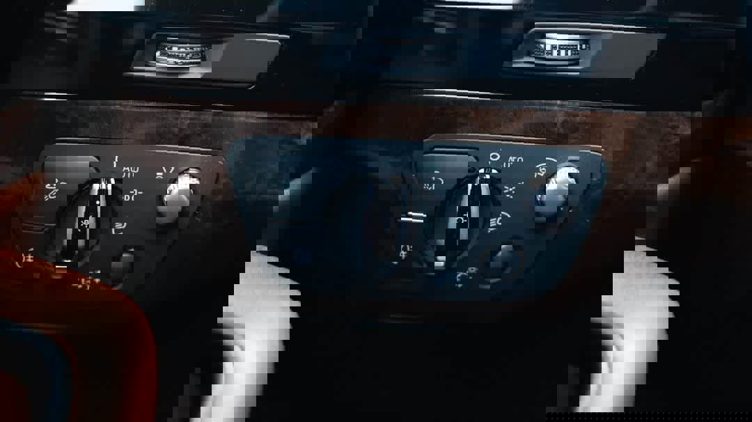 Used 2018 Audi Q7 3.0T Prestige w/ Prestige Package image 32