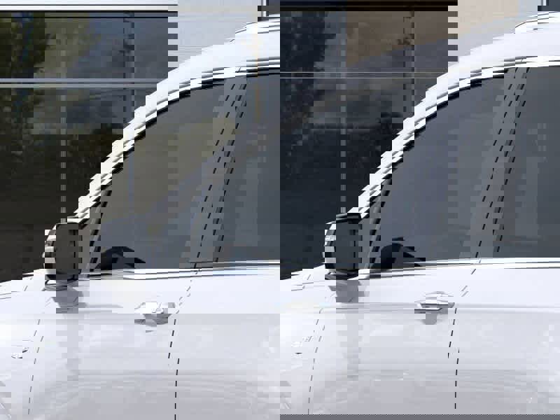 New 2025 Cadillac XT6 Luxury image 12