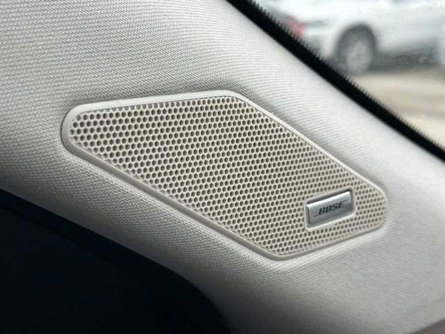 Used 2023 Nissan Rogue SL w/ SL Premium Package image 16