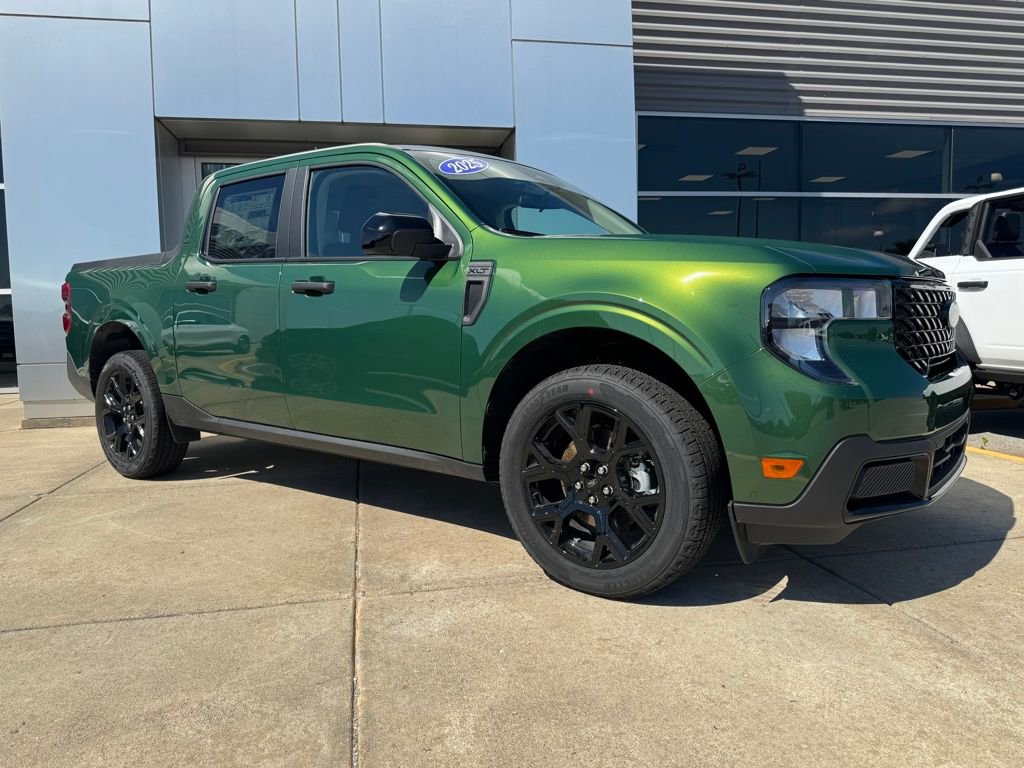 New 2025 Ford Maverick XLT w/ Black Appearance Package image 12