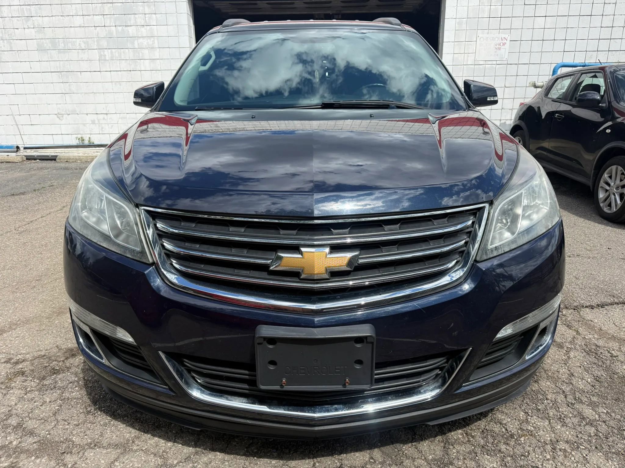 Used 2015 Chevrolet Traverse LT AWD/4WD image 2