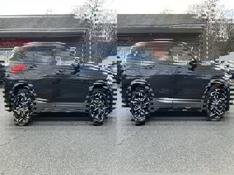 Used 2018 BMW X2 xDrive28i w/ M SportX Package image 4