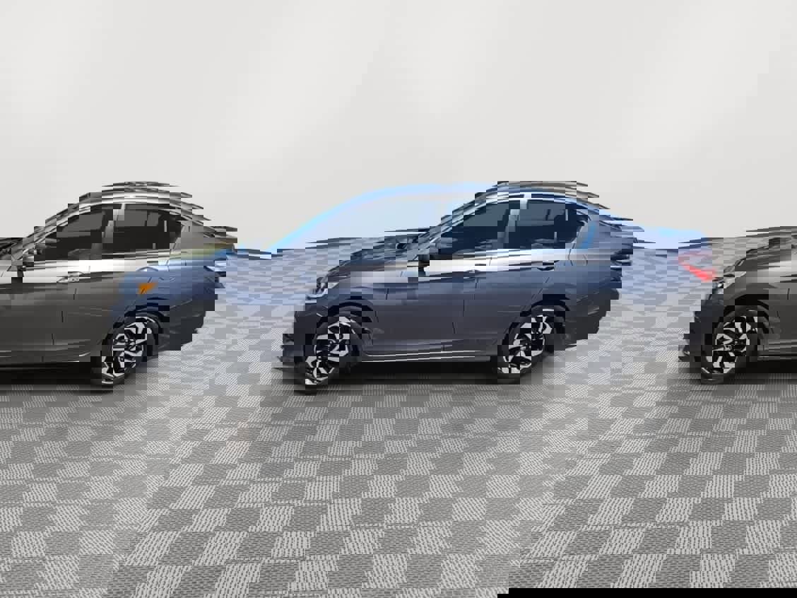 Used 2016 Honda Accord EX image 5