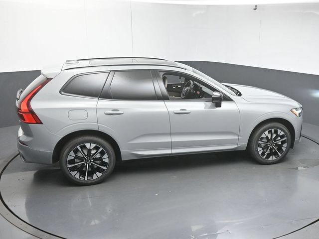 New 2026 Volvo XC60 B5 Plus w/ Protection Package Premier AWD/4WD image 46