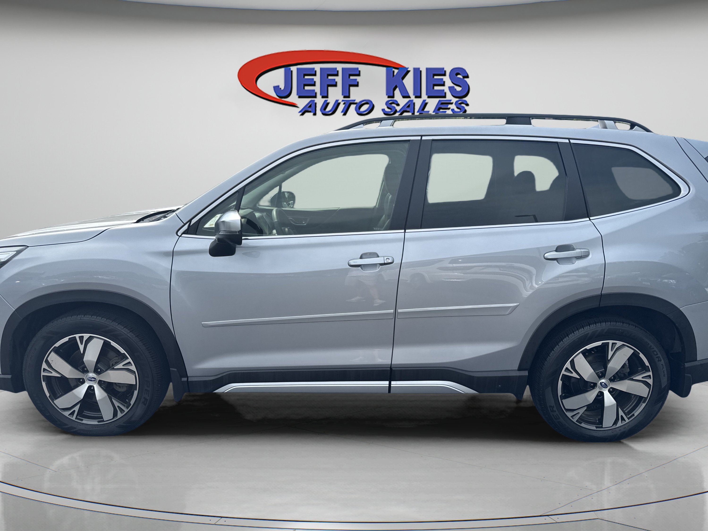 Used 2021 Subaru Forester Touring AWD/4WD image 8