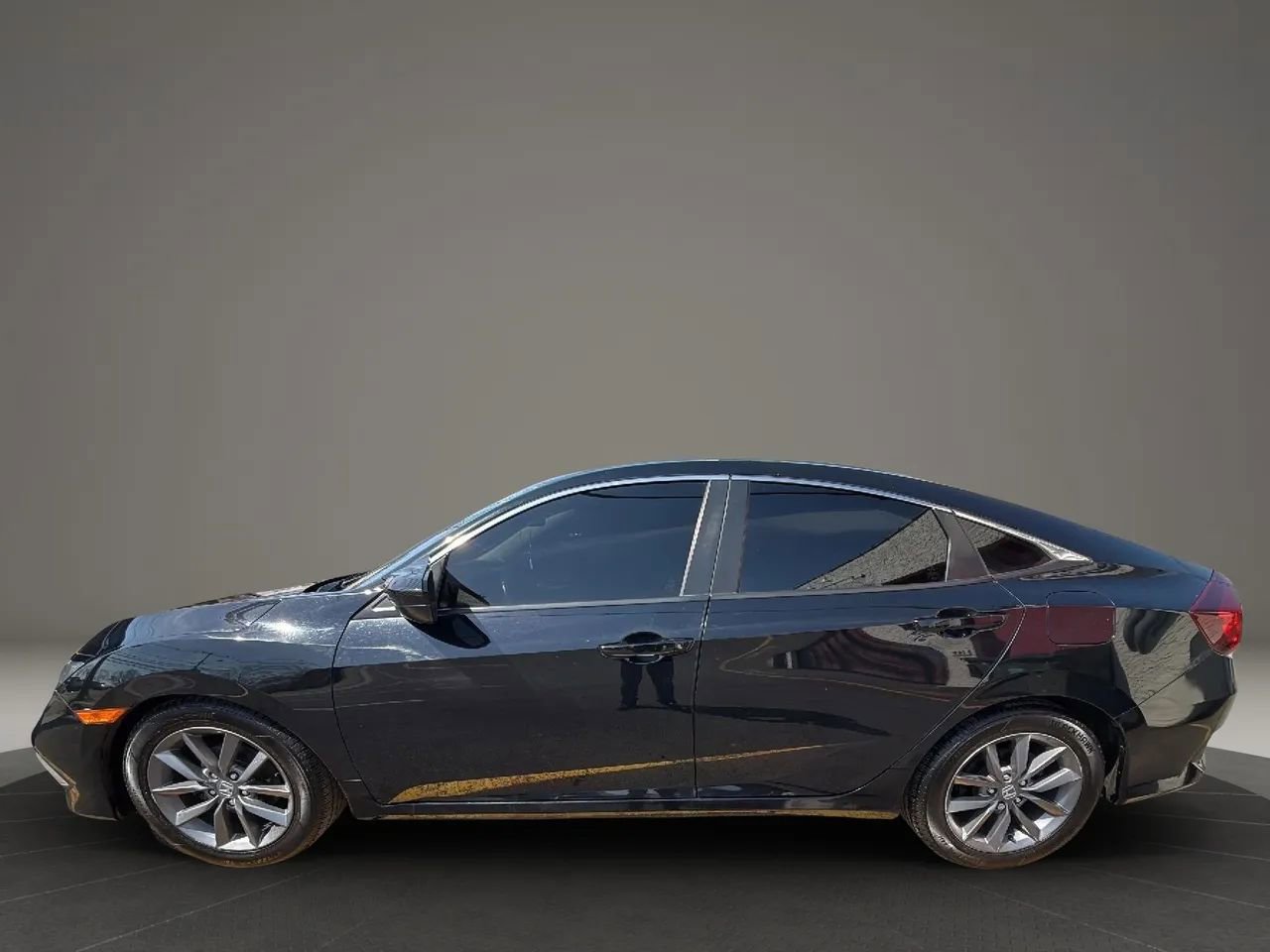 Used 2019 Honda Civic EX-L image 8