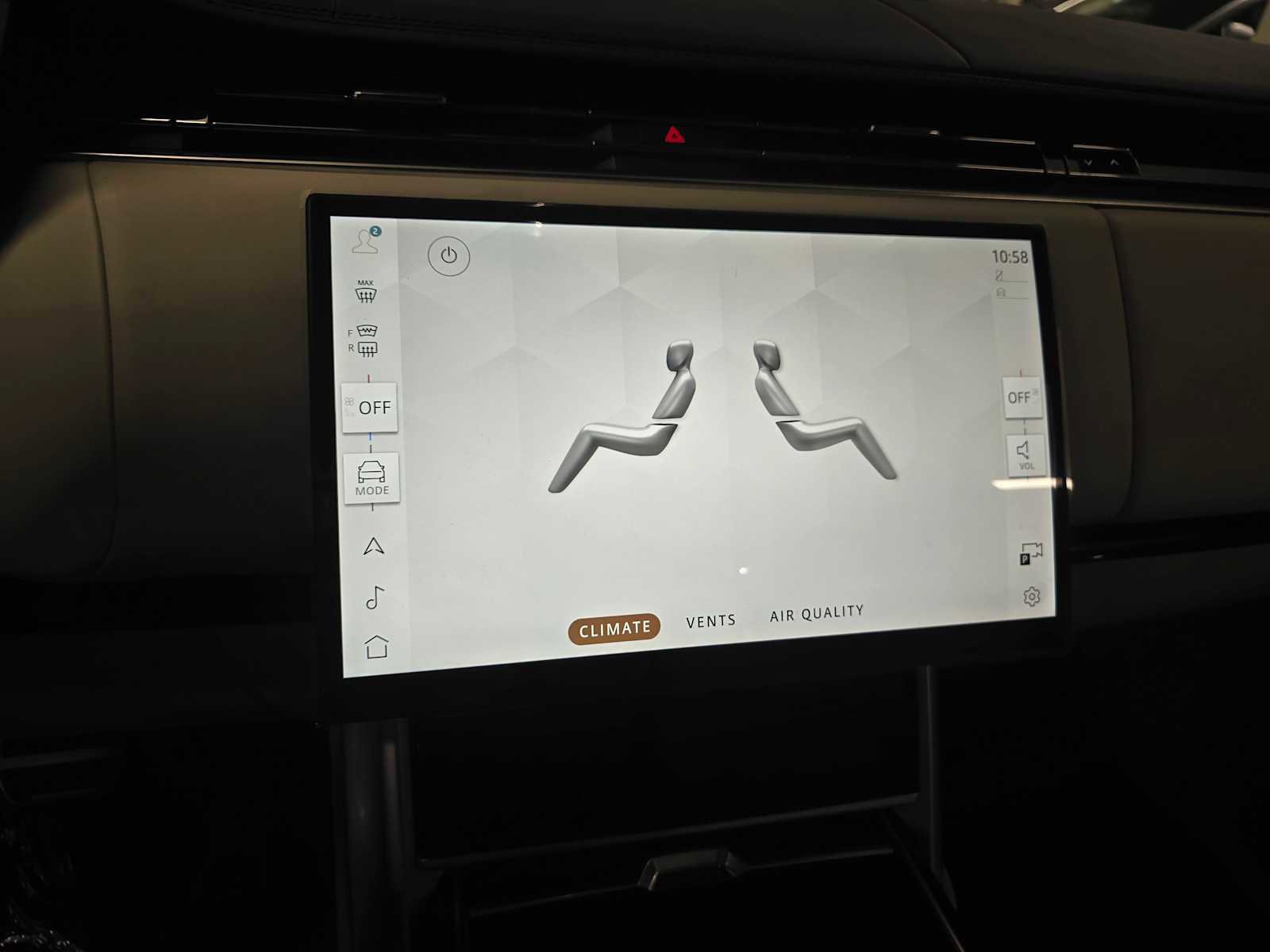 New 2026 Land Rover Range Rover SE image 27