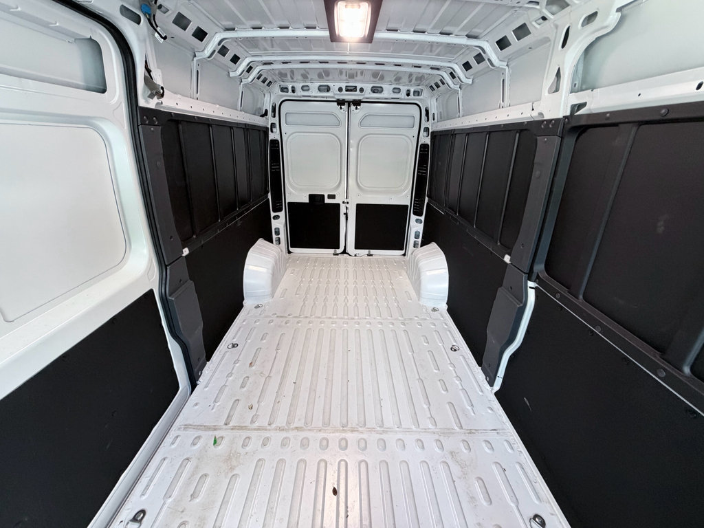 Used 2026 RAM ProMaster 2500 w/ Convenience Group FWD image 12