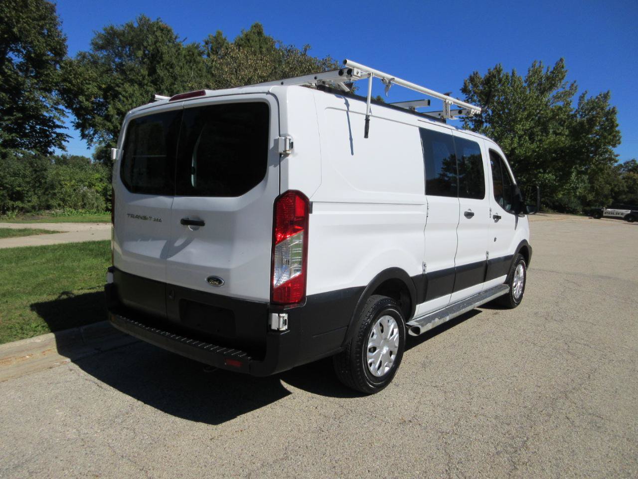 Used 2019 Ford Transit 250 130 Low Roof w/ Exterior Upgrade Package RWD image 30