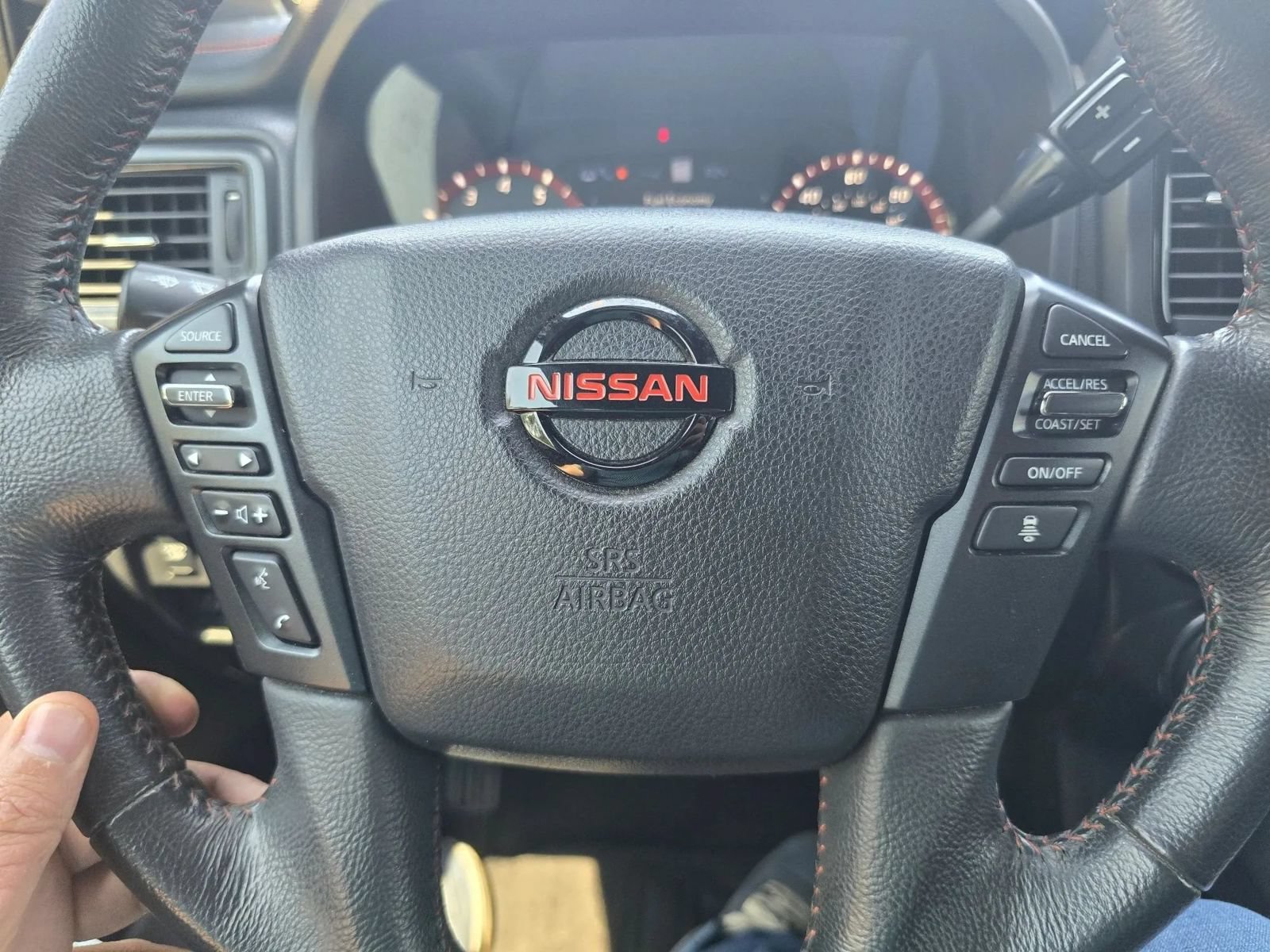 Used 2020 Nissan Titan PRO-4X AWD/4WD image 14