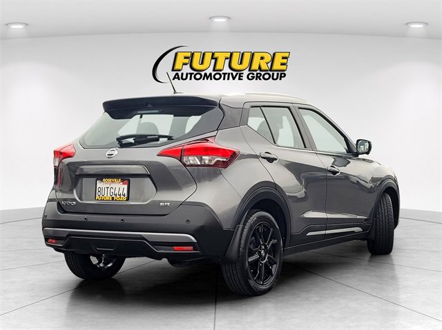 Used 2020 Nissan Kicks SR image 4