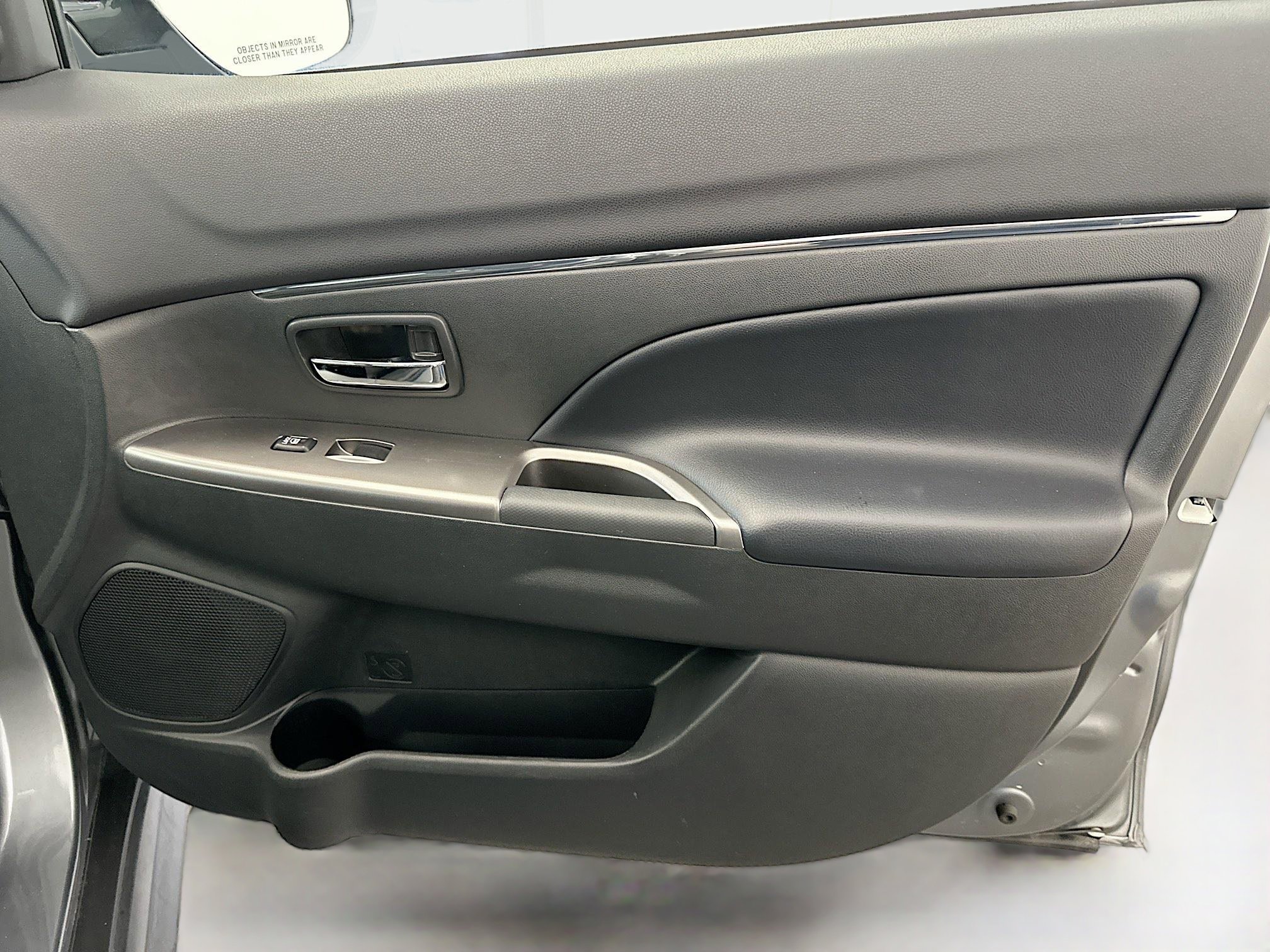 Used 2025 Mitsubishi Outlander Sport SE image 32