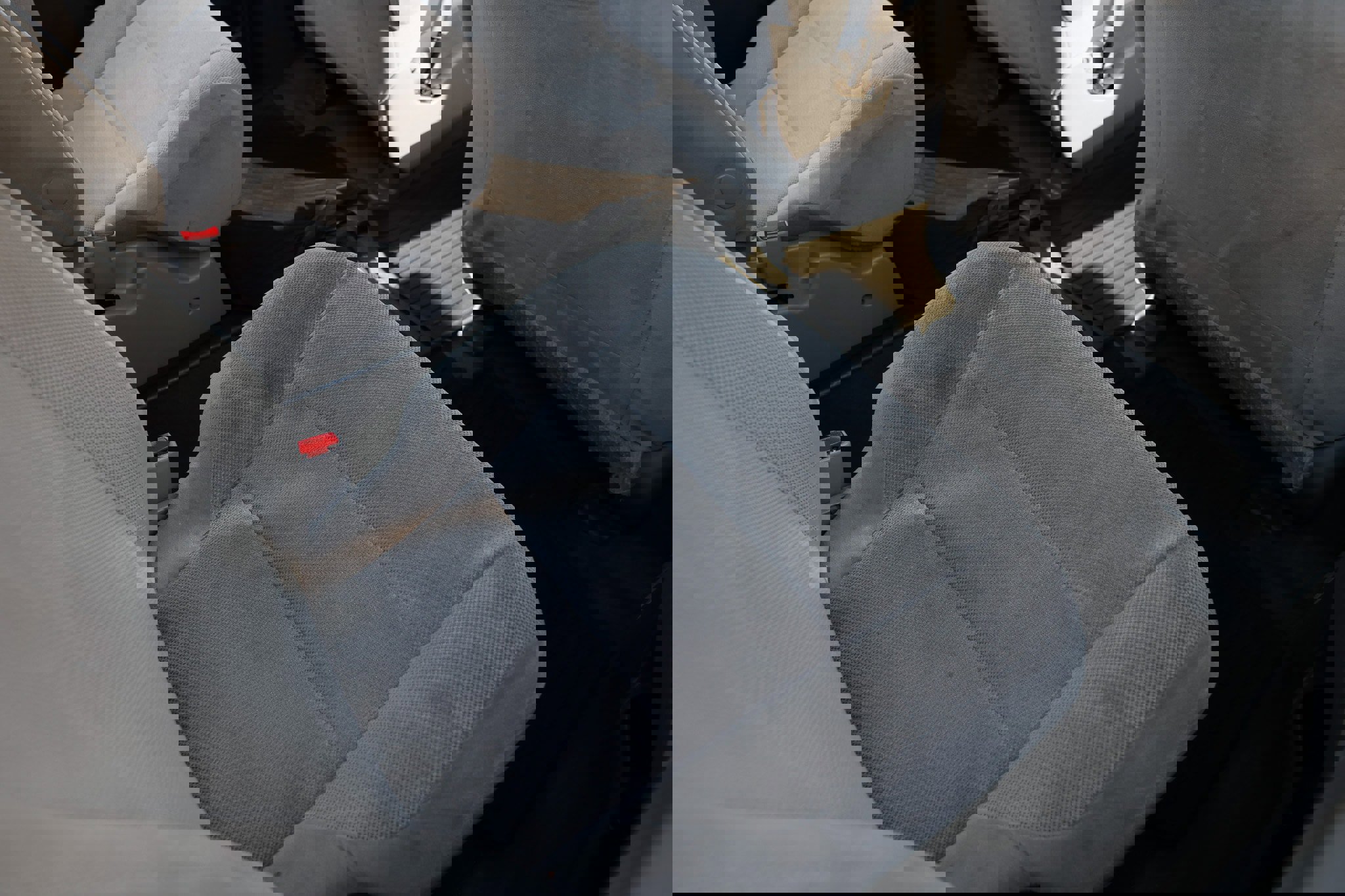 Used 2019 Toyota Sienna L image 15