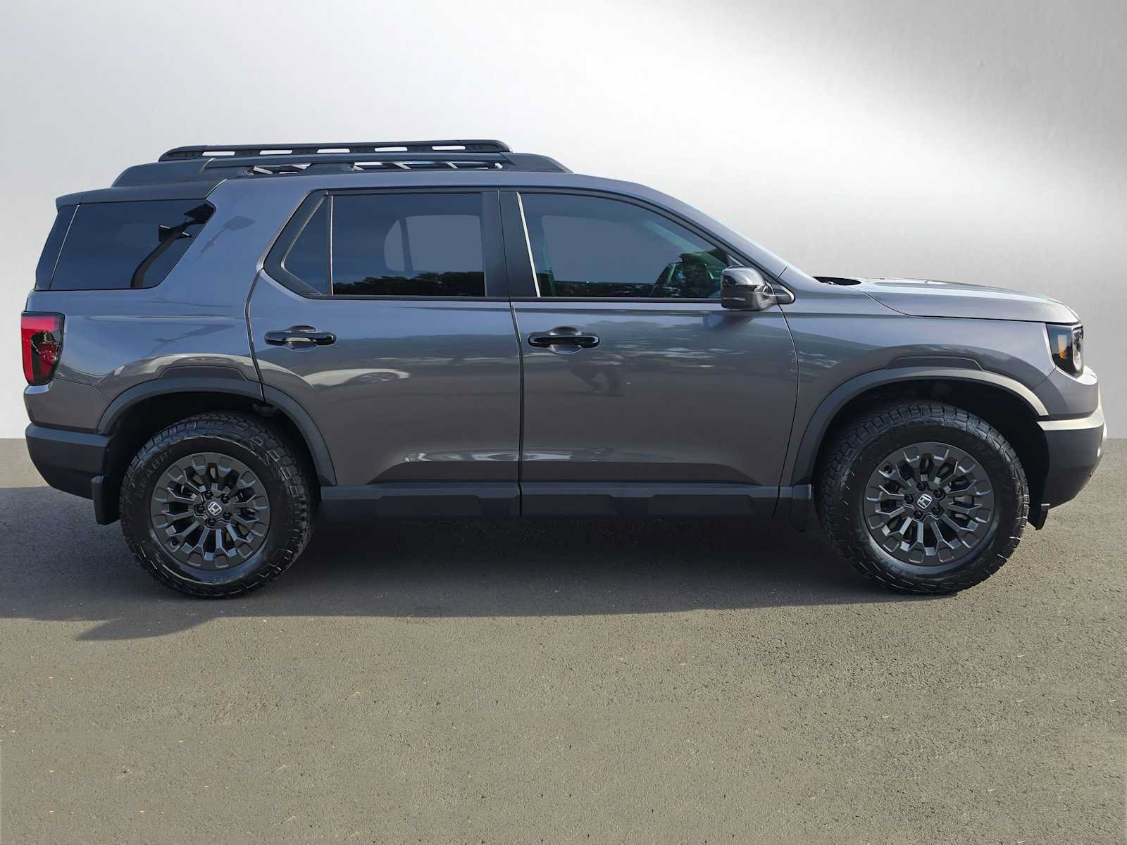 Used 2026 Honda Passport TrailSport image 2
