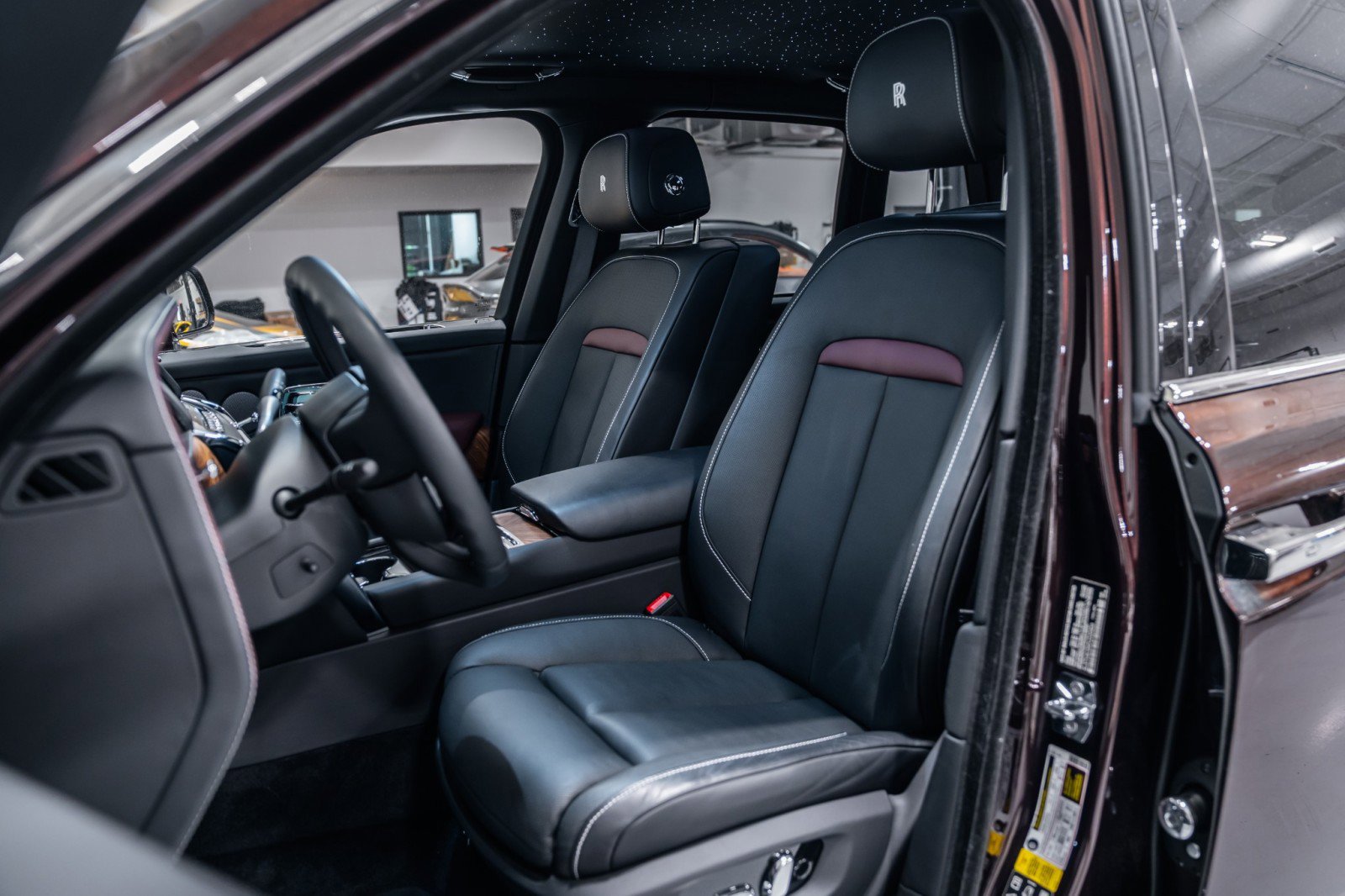 Used 2023 Rolls-Royce Cullinan image 13