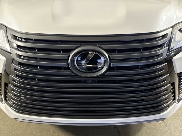 Certified 2025 Lexus LX 700h Overtrail image 30