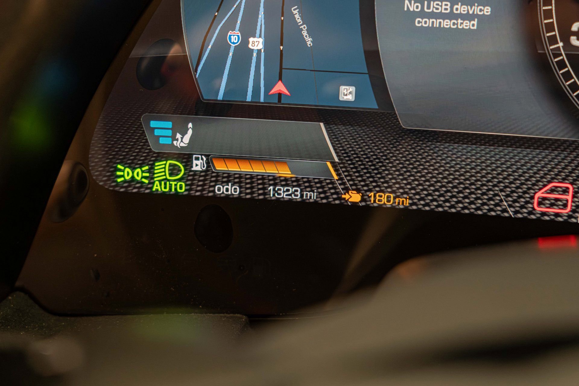 Certified 2025 Ferrari Roma Spider RWD image 7