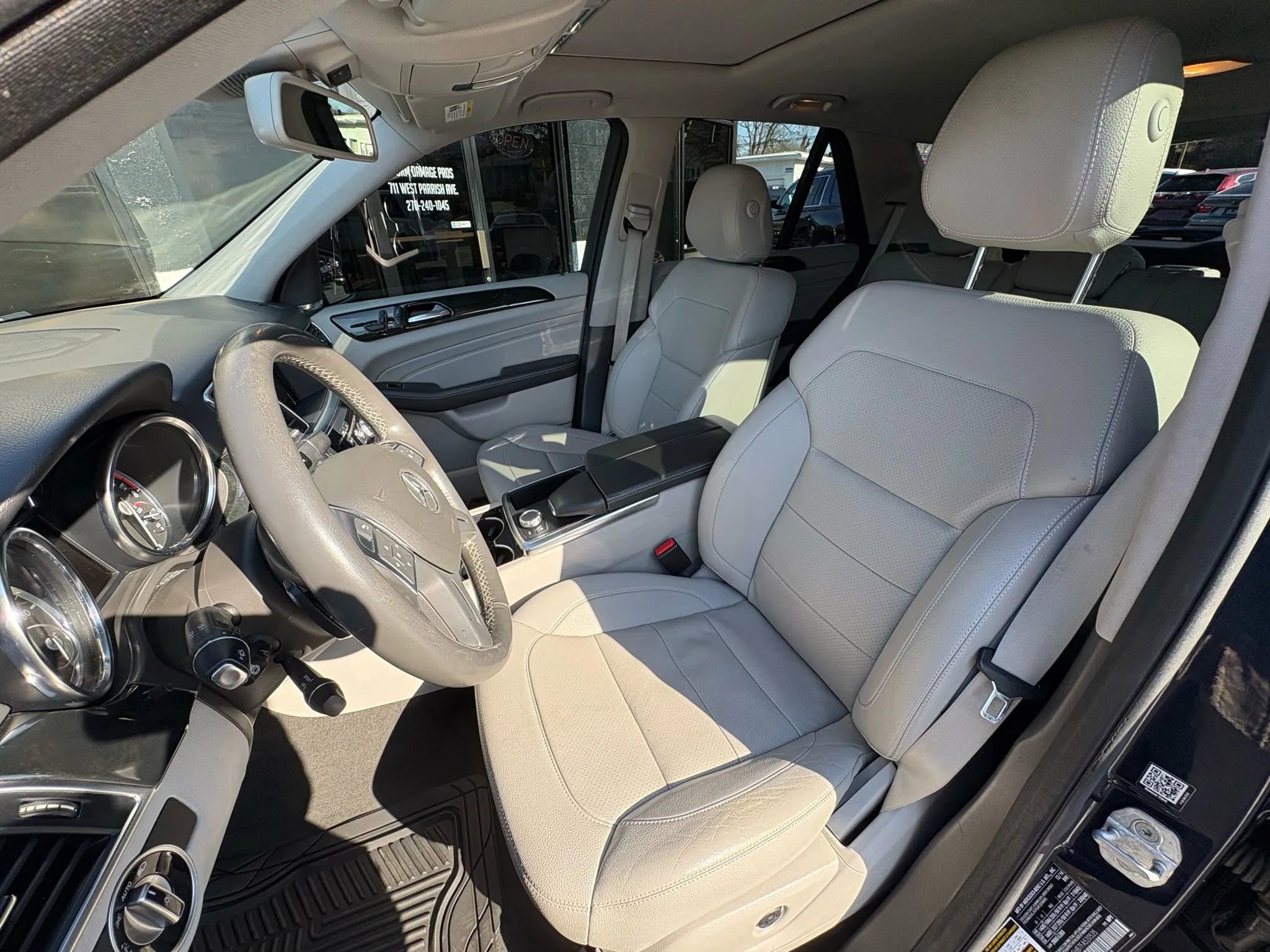 Used 2015 Mercedes-Benz ML 350 4MATIC image 12