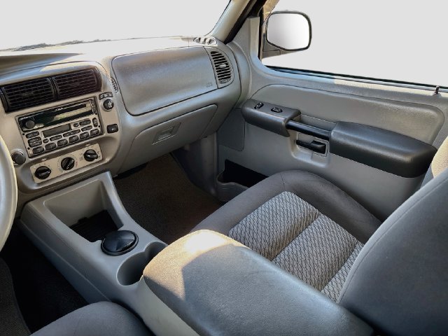 Used 2003 Ford Explorer Sport Trac XLS RWD image 21