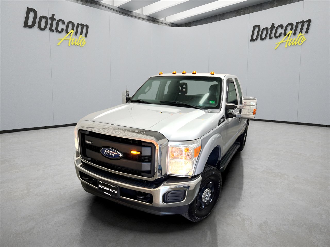 Used 2015 Ford F250 XL w/ XL Appearance Package image 3