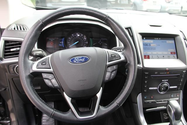 Used 2016 Ford Edge Titanium w/ Equipment Group 302A FWD image 19