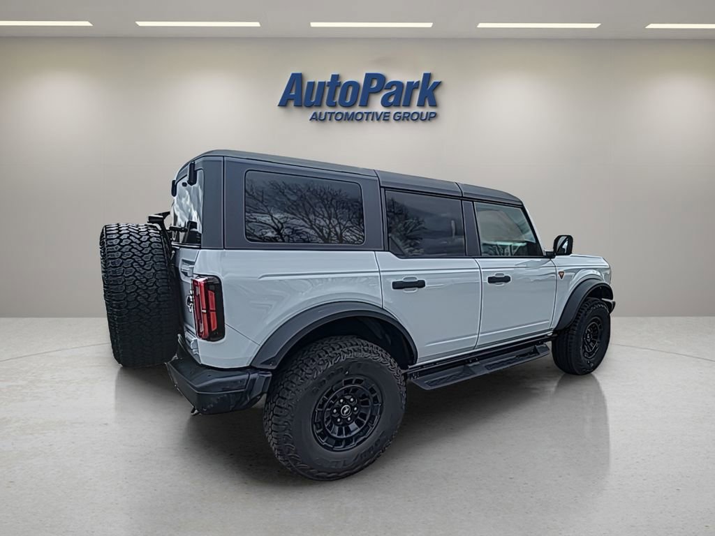 New 2026 Ford Bronco Badlands image 9