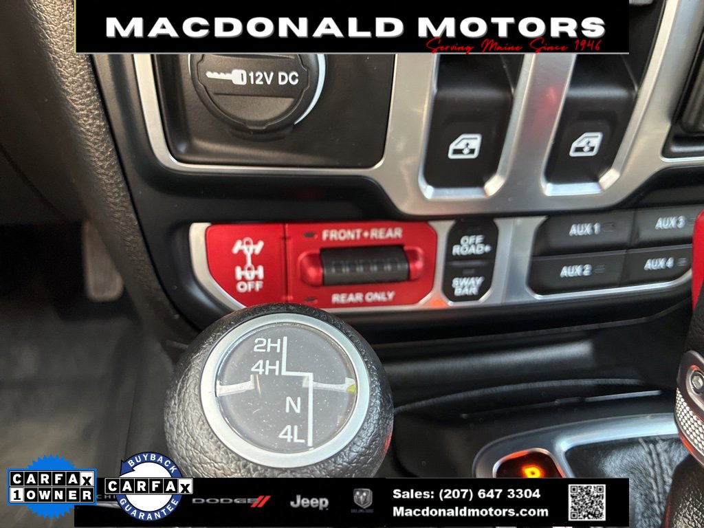 Used 2024 Jeep Wrangler Rubicon w/ Technology Group image 16