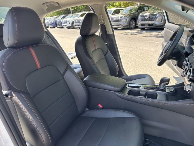 Used 2024 Nissan Sentra SR w/ SR Premium Package FWD image 10