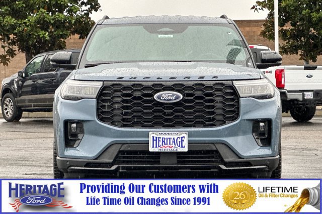 New 2026 Ford Explorer ST-Line w/ ST-Line Street Pack AWD/4WD image 9
