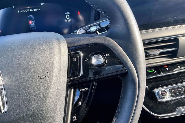 Used 2024 Lincoln Corsair Premiere image 19