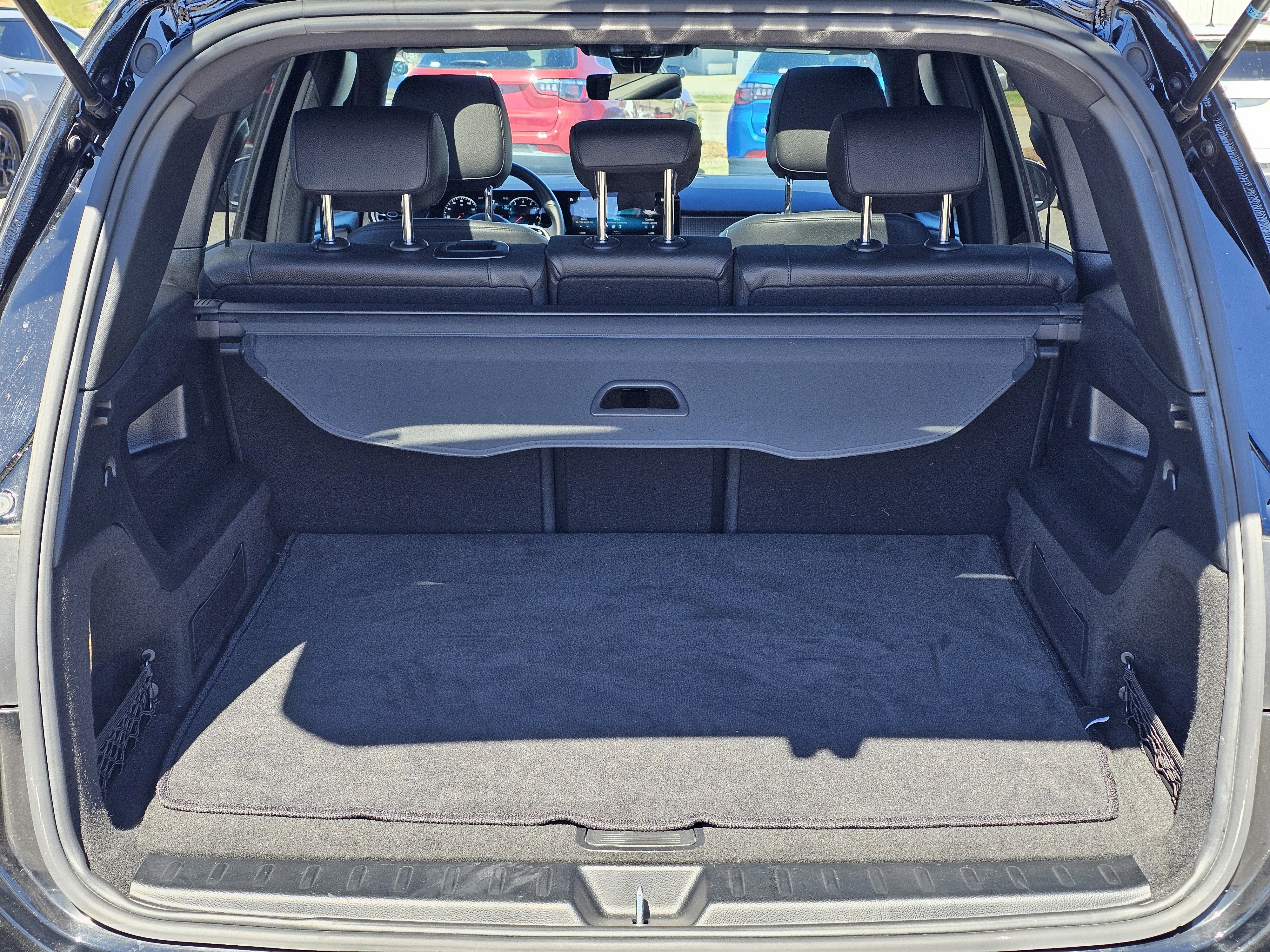 Used 2022 Mercedes-Benz GLB 250 GLB 250 SUV image 11