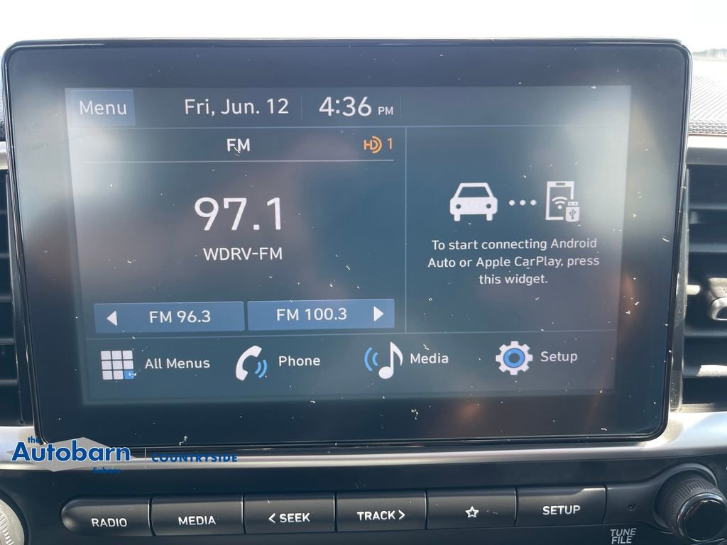 Used 2023 Hyundai Venue SEL w/ Cargo Package FWD image 18